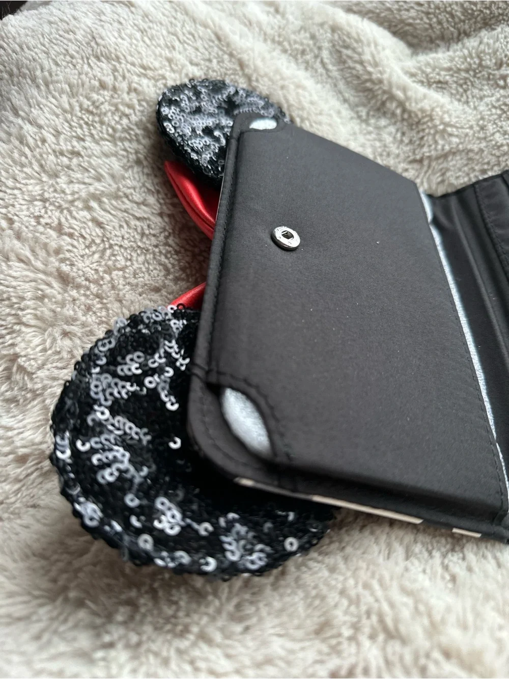 Loungefly Disney Minnie Mouse Sequin 3D Ears Snap Wallet NWT